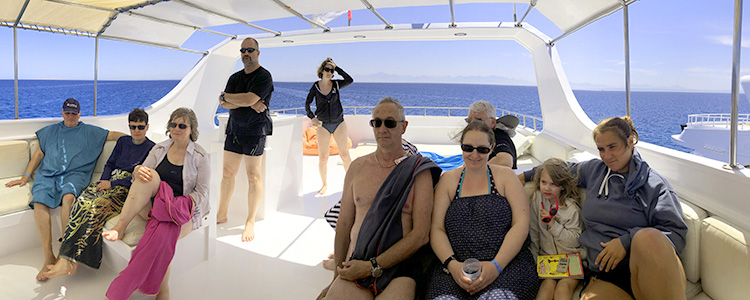 Tic, Anne, Elisabeth, Vincent, Tac, (presque Margot) Laurence, Sophie, (presque Olivier), et Valentine